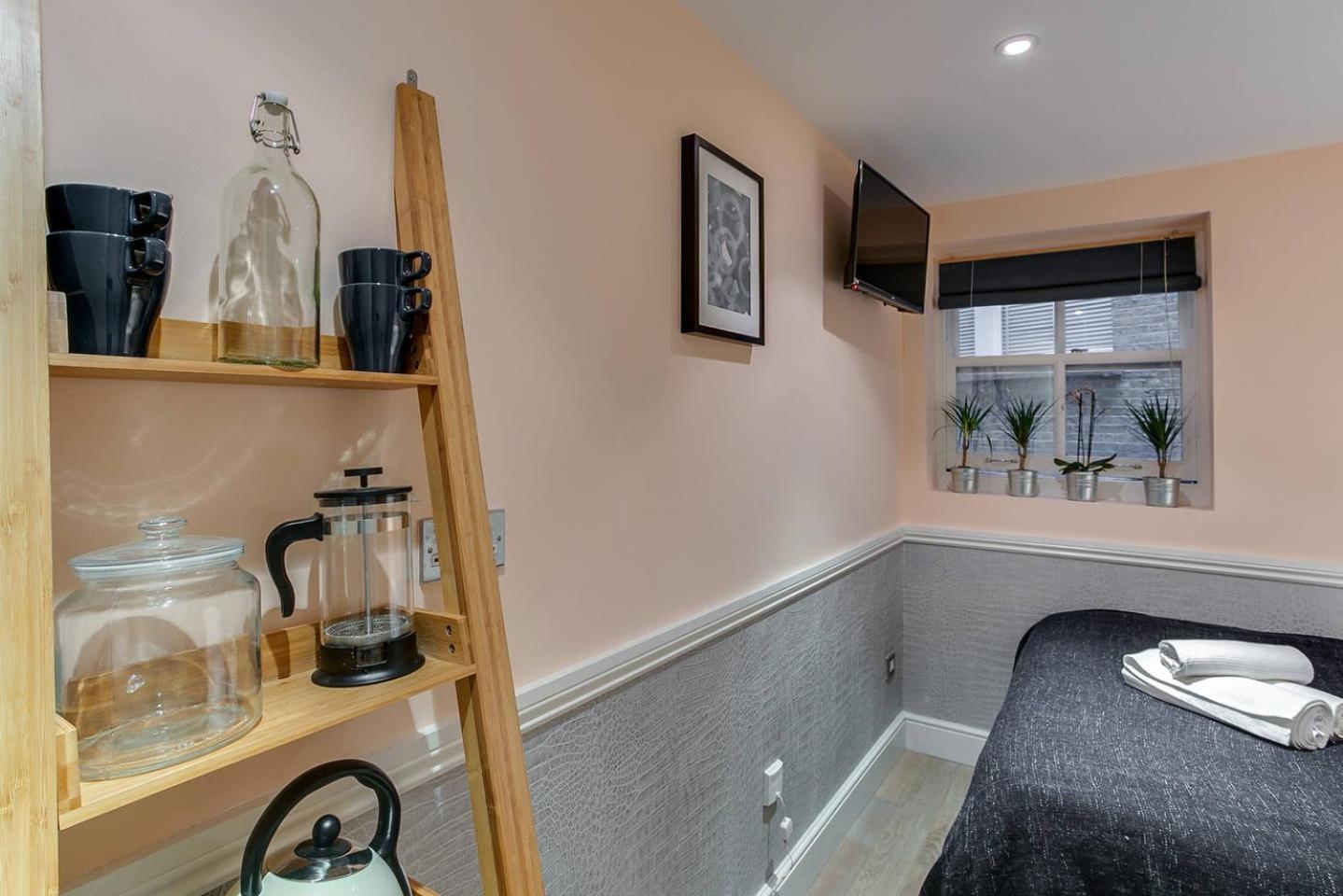 Guestready - Cozy Corner Near Shoreditch ลอนดอน ภายนอก รูปภาพ