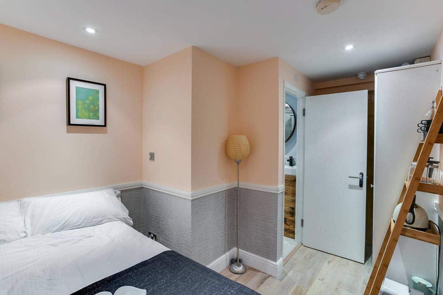 Guestready - Cozy Corner Near Shoreditch ลอนดอน ภายนอก รูปภาพ